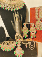 Royal Romance - Image 8